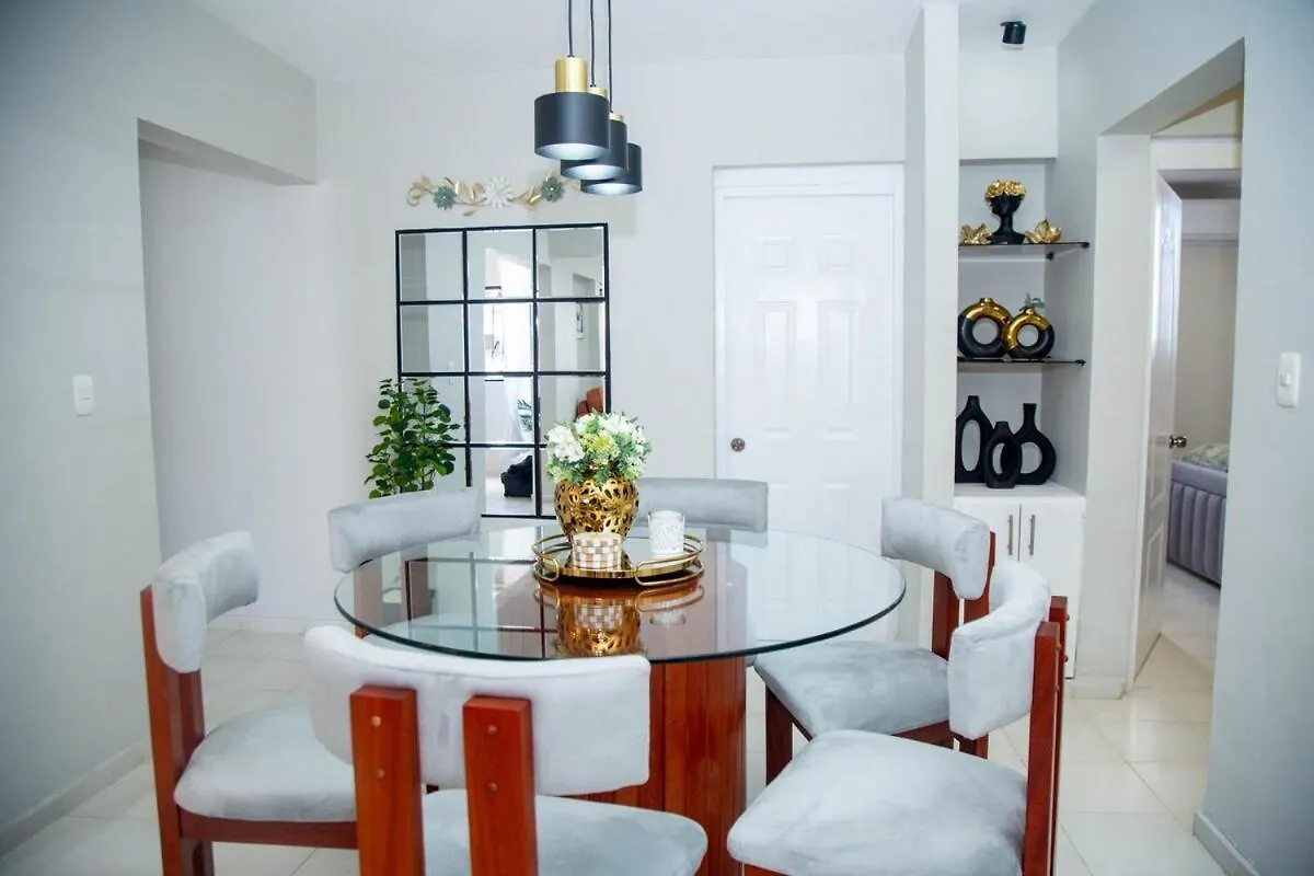 Luxury 2 Bedroom Apartment  サンティアゴ・デ・ロス・カバリェロス